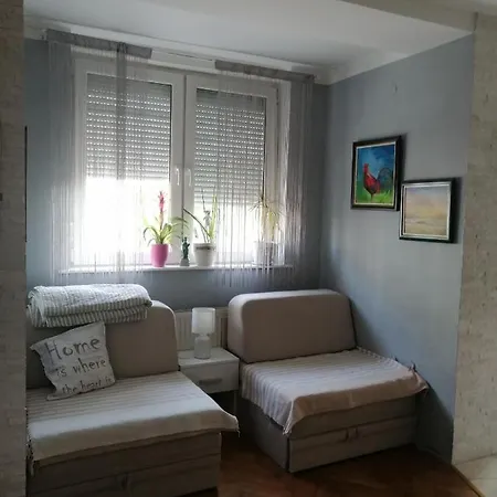 Mary Apartment